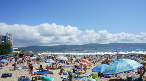 Miramar Front Beach Self Catering Apartments