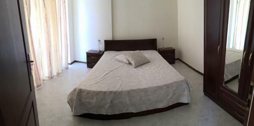Gold Corp Apartments