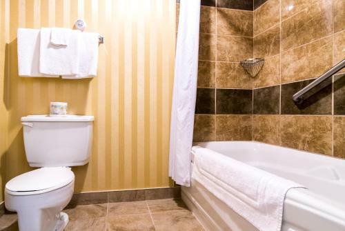 Sinbads Hotel & Suites