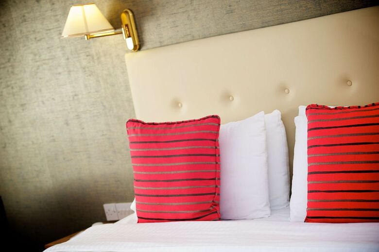 Best Western Plus White Horse Hotel