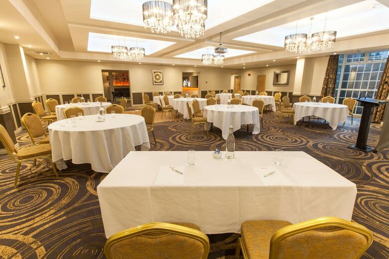 Best Western Plus White Horse Hotel