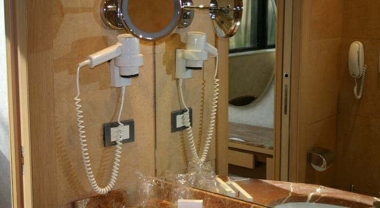 Hotel Mercure Eur Roma West