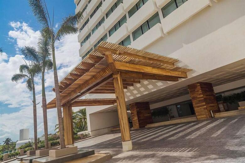 Hotel Presidente Intercontinental Cancun Resort