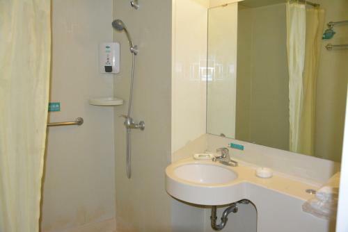 Hotel Jinjiang Inn Tiayuan Wuyi Square