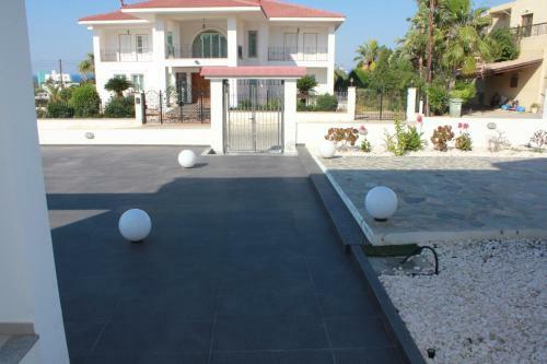 Marymina Villa