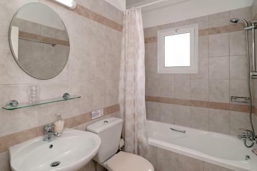 Artemis Maria Apartment