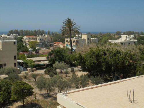 Niki Court Holiday Apartments