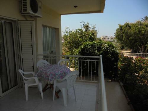 Niki Court Holiday Apartments