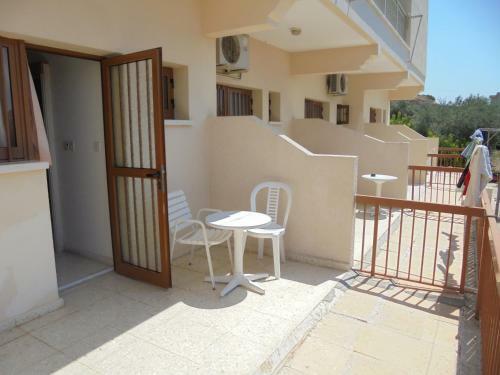 Niki Court Holiday Apartments