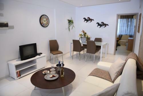 In City Deluxe Apartments