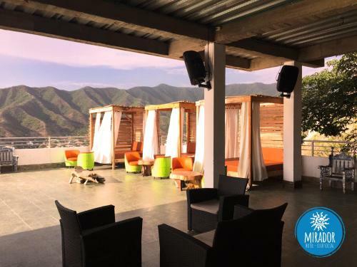 El Mirador Hostel Club Social