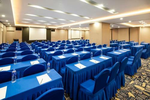 Hotel Holiday Inn Express Shenyang North Station