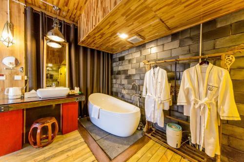Albergue Lost Horizon Resort