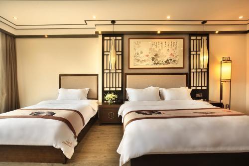 Hotel Peach Blossom River Resort