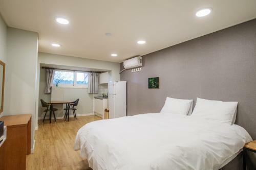 Lodge Jirisan Park Healing Pension