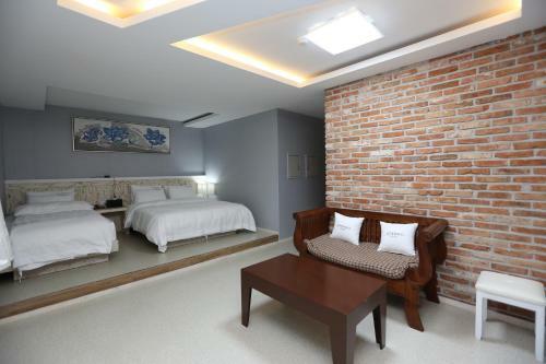 Jeonju Opera 21 Hotel