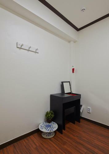 Hostal Jiwoljang Guesthouse