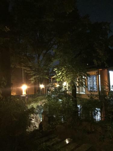 Hostal Jiwoljang Guesthouse