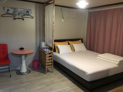 Coin Motel