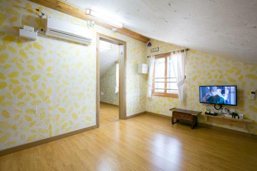 Albergue Ddlanche Guesthouse New Building