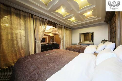 Gunsan River Hill Tourist Hotel