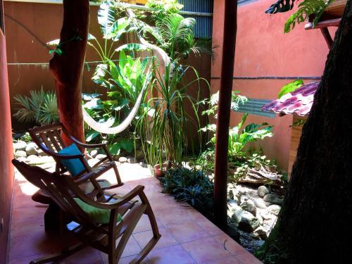 Hostal Tico Adventure Lodge
