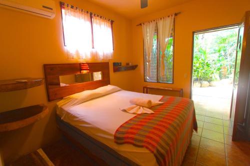 Hostal Tico Adventure Lodge