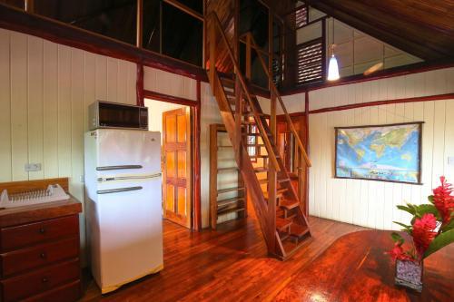 Hostal Tico Adventure Lodge