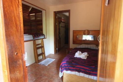 Hostal Tico Adventure Lodge