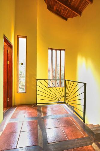 Hostal Tico Adventure Lodge