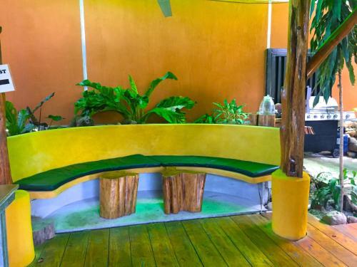 Hostal Tico Adventure Lodge