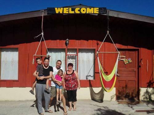 Hostal Pensi�n Y Cabinas Colibr�