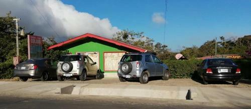Hostal Pensi�n Y Cabinas Colibr�