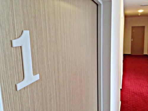Hostal Red Carpet Apartments & Rooms