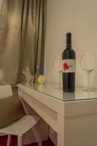 Hostal Red Carpet Apartments & Rooms