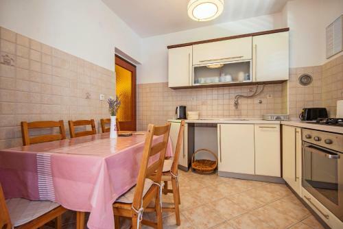 Apartments Petr?ane Welcome