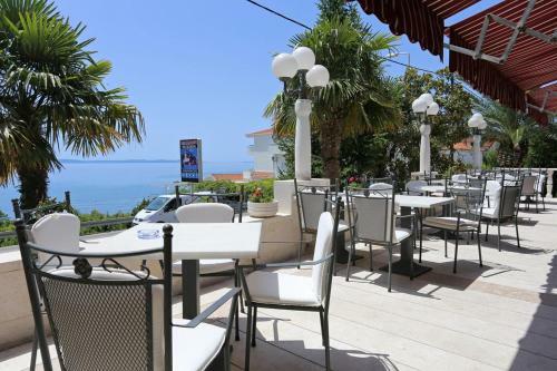 Hostal Twin Room Podstrana 10302b