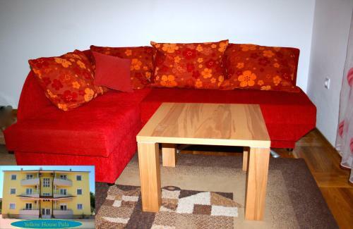 Apartamentos Yellow House Pula