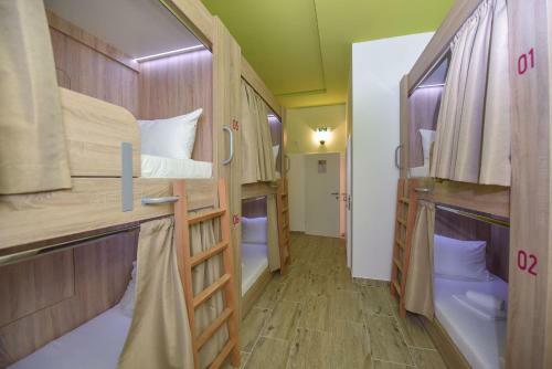 Hostel Zr?e