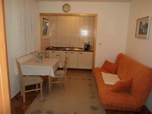 Hostal Apartments Racetin
