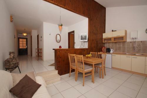 South Island Apartments