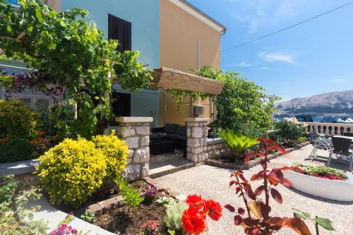 Hostal Guest House Villa Baska