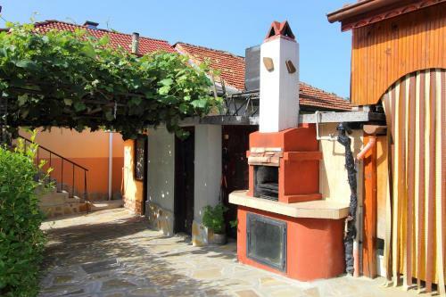 Hostal Koliu Malchovata House