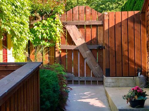 Mistiso's Place Vacation Rentals