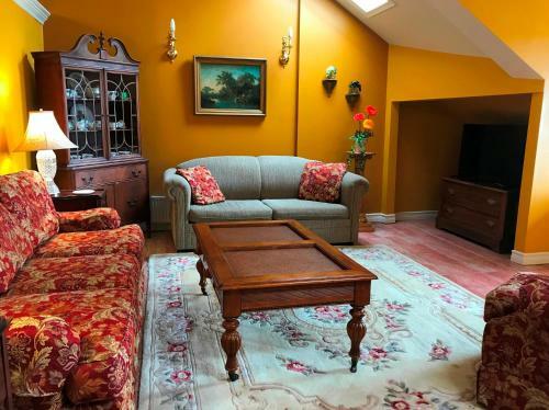 Posada Chipman Hill Suites -yeats House