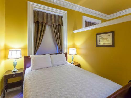 Posada Chipman Hill Suites -yeats House