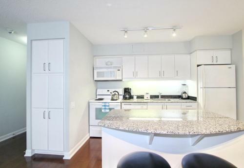 Apartamento Pelican Suites At North York