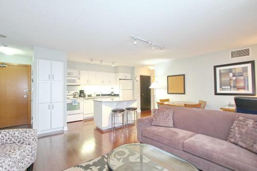 Apartamento Pelican Suites At North York