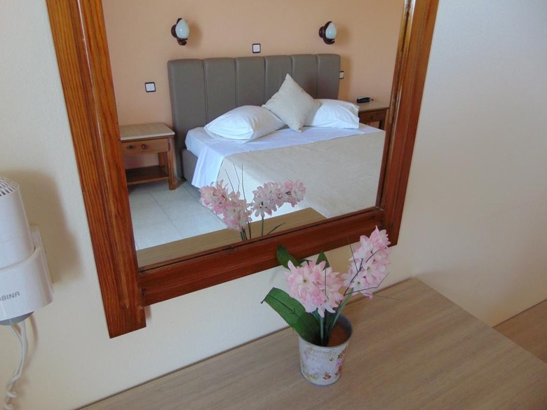 Hotel Nirvana Beach