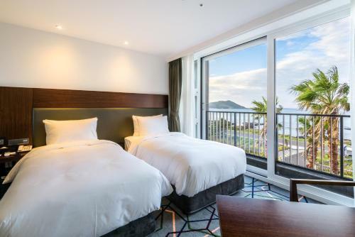 Aguila Hotel Jeju Oceano Suite